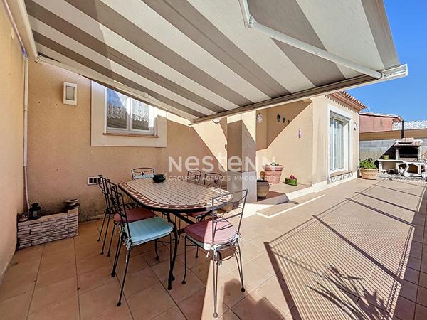 Cadre exceptionnel pour cette spacieuse Villa avec une vue magnifique et unique
