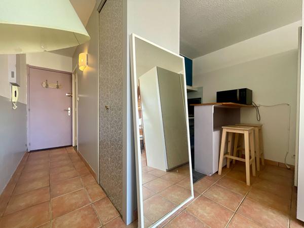 BORDEAUX ? T1 AVEC TERRASSE PLEIN CIEL ? DERNIER ÉTAGE