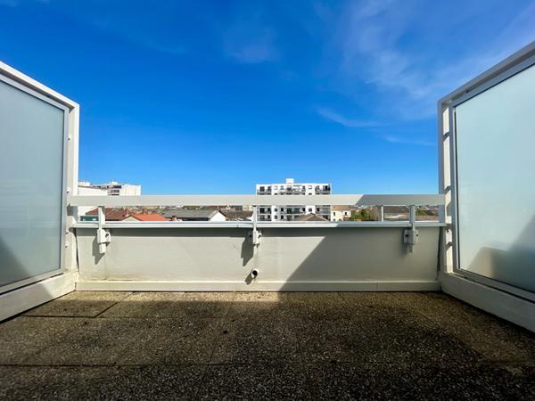 BORDEAUX ? T1 AVEC TERRASSE PLEIN CIEL ? DERNIER ÉTAGE