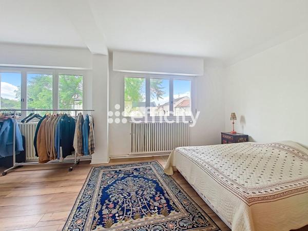 Maison 10 pièces - 220 m² Bien prestige