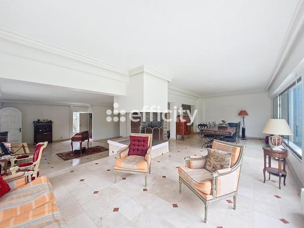 Maison 10 pièces - 220 m² Bien prestige