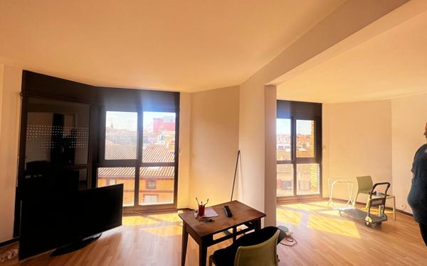 Appartement à vendre    2 pièces • 52 m2 Toulouse