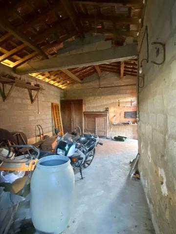 Maison à rénover de 4 pièces avec grand terrain et garage indépendant à SAINT SEVER (40)