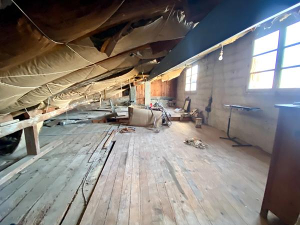 Maison à rénover de 4 pièces avec grand terrain et garage indépendant à SAINT SEVER (40)