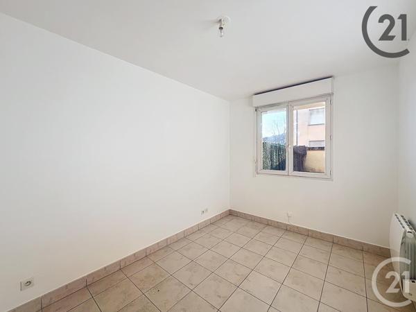 Appartement F2 à vendre  2 pièces - 43 m2 MONTEREAU FAULT YONNE - 77