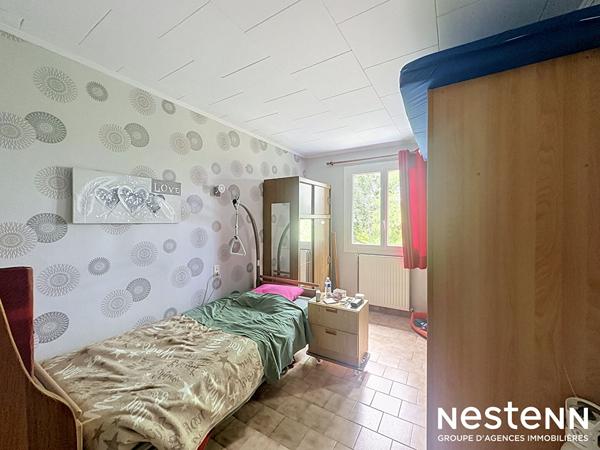 A vendre Maison Mirande 141 m2 avec terrain arboré et cloturé et garage et piscine