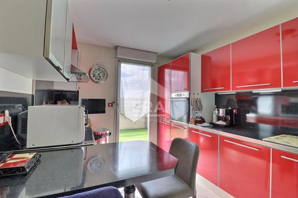 A vendre appartement type 3 de 79m2 avec terrasse de 20m2  à Marseille 13004