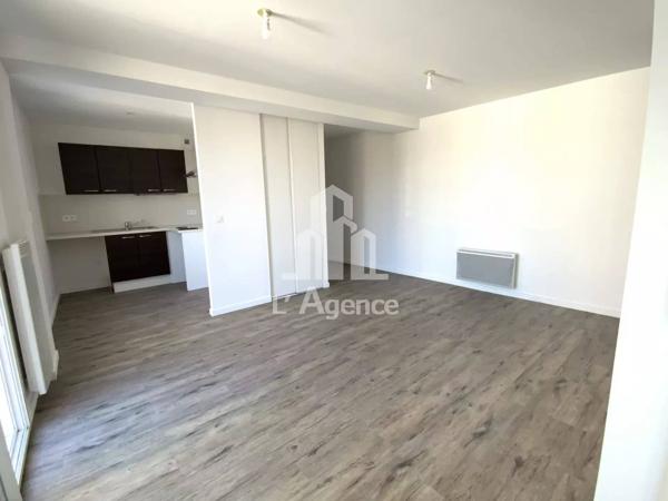 A LOUER APPARTEMENT 3 PIECES A SAINT PALAIS SUR MER