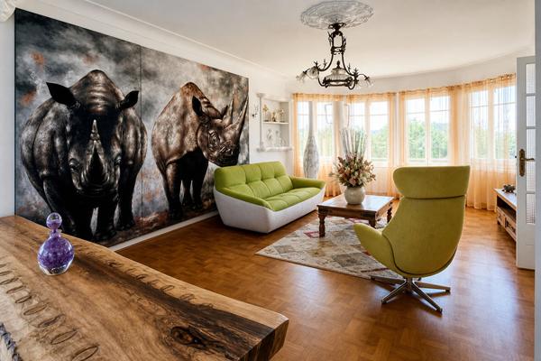 Cette grande maison individuelle de 6 pièces et d'environ 200m2 habitables offre un cadre de vie rare à Villeneuve-sur-Lot, avec un vaste terrain d'environ 1400 m2 et une piscine couverte. Elle se situe à proximité du centre-ville tout en profitant d'un , Villeneuve sur lot