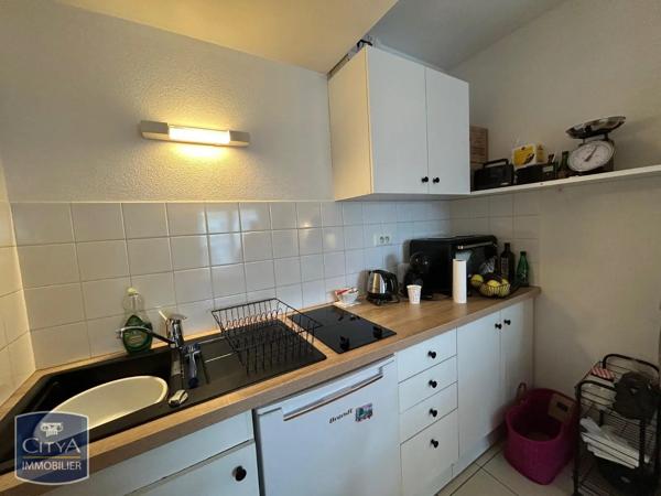 Appartement à louer 2 pièces 34.16m² Niort (79000)