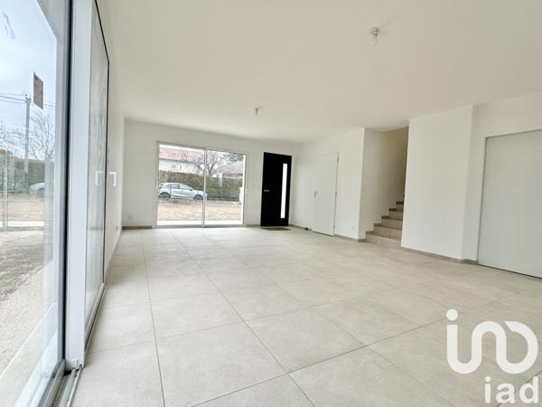 Maison à vendre 4 pièces 92 m² Saint-Étienne-de-Crossey