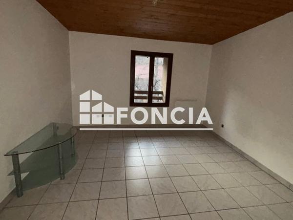 Location Appartement 2 pièces 41.65 m² - 154 CHEMIN DE LA MAIRIE La Roche De Rame 05310