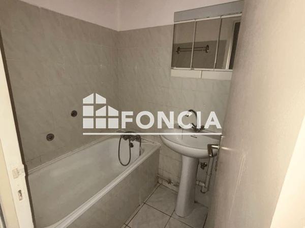 Location Appartement 2 pièces 41.65 m² - 154 CHEMIN DE LA MAIRIE La Roche De Rame 05310