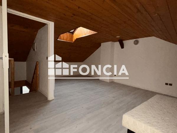 Location Appartement 2 pièces 41.65 m² - 154 CHEMIN DE LA MAIRIE La Roche De Rame 05310