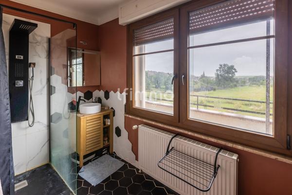 Maison Familiale, Proche de la Gare de Morhange.