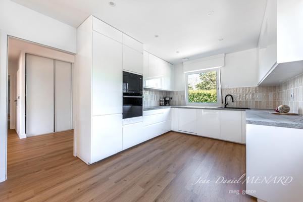 Maison à DINARD, 35800 - 8 pièces 290m²