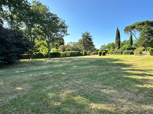 Terrain à bâtir a vendre - Quartier saint martial proche centre-ville montauban 82