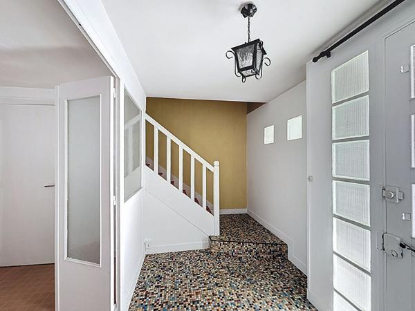 Maison Type 2 à vendre aux Ponts de Cé proche bords de Loire avec petit jardinet clos