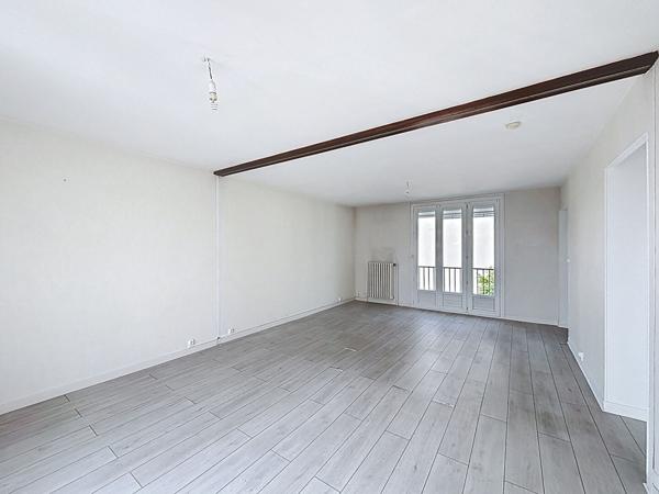 Maison Type 2 à vendre aux Ponts de Cé proche bords de Loire avec petit jardinet clos