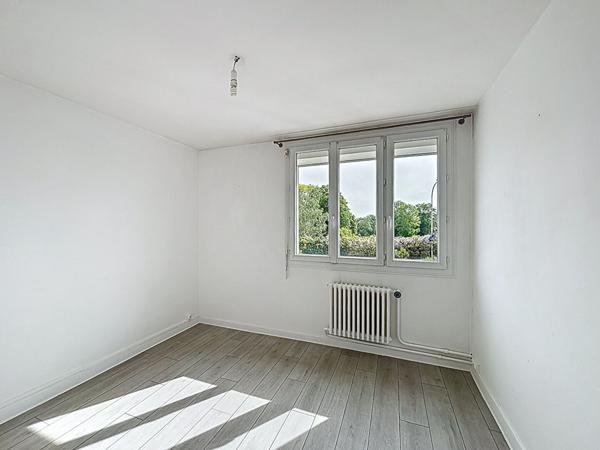 Maison Type 2 à vendre aux Ponts de Cé proche bords de Loire avec petit jardinet clos