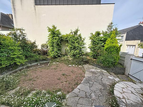 Maison Type 2 à vendre aux Ponts de Cé proche bords de Loire avec petit jardinet clos