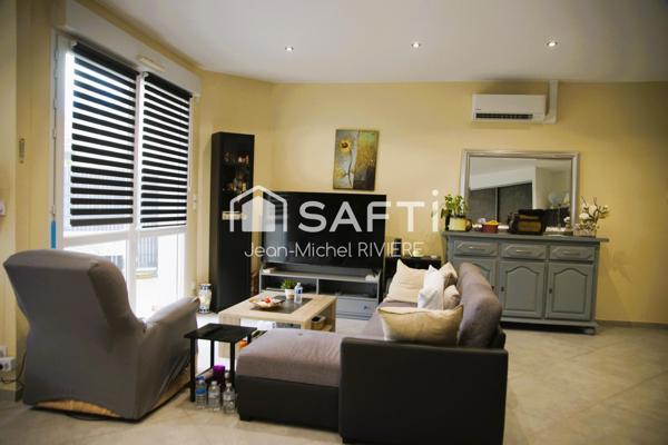 Situé à quelques minutes du centre de Saint-Chamond (secteur Chavanne), dans un environnement calme et champêtre, vous serez séduit par ce vaste appartement T3, climatisé, de 92 m2.