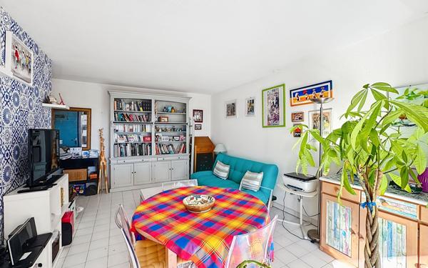 Appartement à vendre    2 pièces • 39,40 m2 Saint-Raphaël