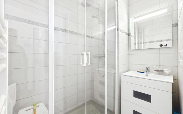 Appartement à vendre    2 pièces • 39,40 m2 Saint-Raphaël