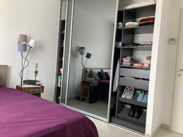 Maison neuve de plein pied avec double garage