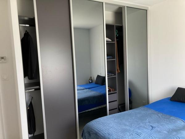 Maison neuve de plein pied avec double garage