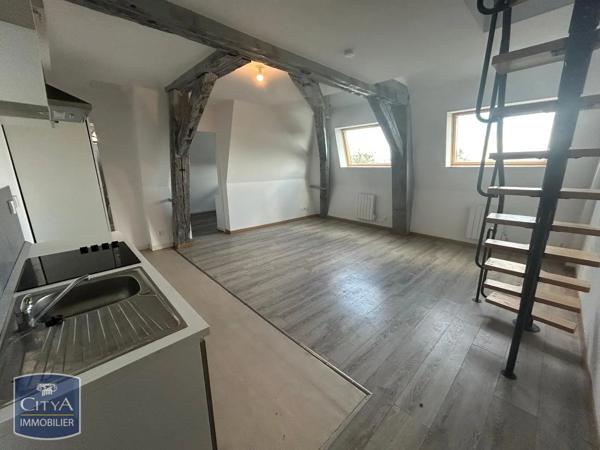 Appartement à louer 3 pièces 41.6m² Saint-Quentin (02100)