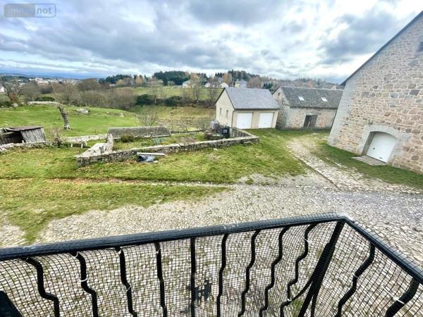 Maison à vendre à Saint-Chély-d'Apcher en Lozère (48200), ref : 48032-201
