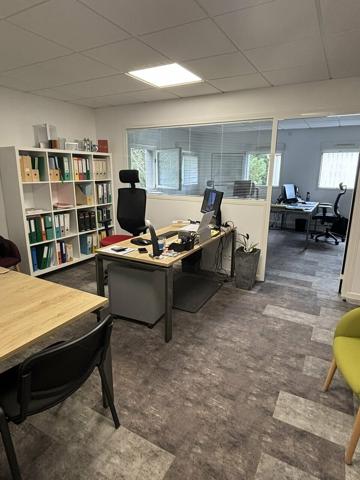 Bureaux - A LOUER - BOUGUENAIS (réf : 44.019079)