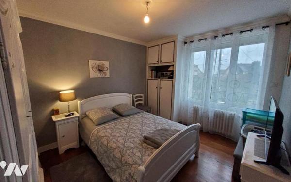 CARHAIX - MAISON 6 PIECES