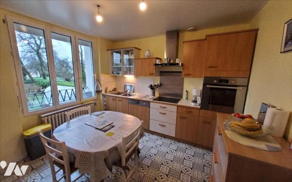 CARHAIX - MAISON 6 PIECES