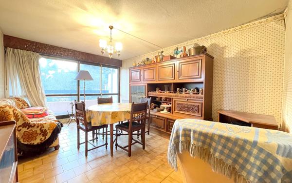 Appartement à vendre    3 pièces •  Nîmes