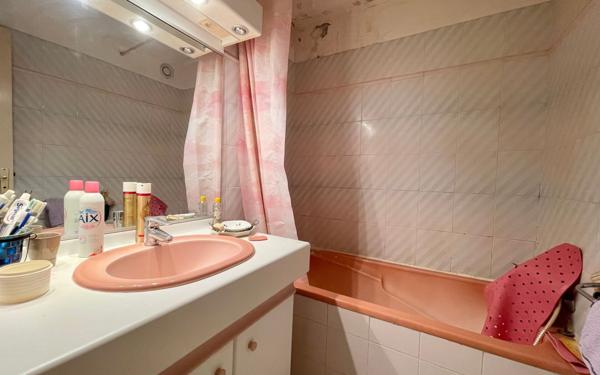 Appartement à vendre    3 pièces •  Nîmes