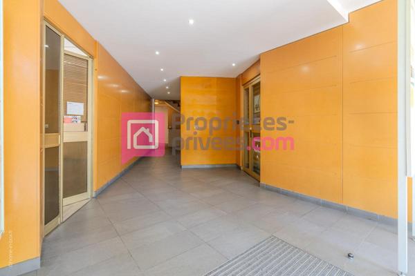 Grand LOFT 6/7 pièces 145 m2 , 3 chambres, jardin et parking double