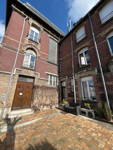 Immeuble à vendre 346m²