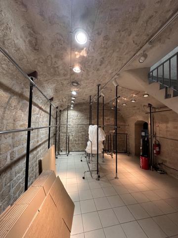 75002 - SENTIER - MURS DE BOUTIQUE - 177 M2