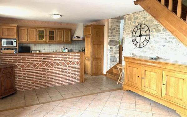 Maison à vendre    5 pièces • 98 m2 La Geneytouse