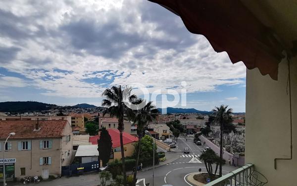 Appartement à vendre    4 pièces • 76,19 m2 Sanary-sur-Mer