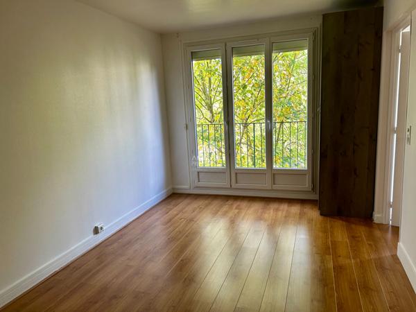 Appartement 2 pièce(s) -Parc possible 2 chambres €250 000 ** - Référence 4568-cpy