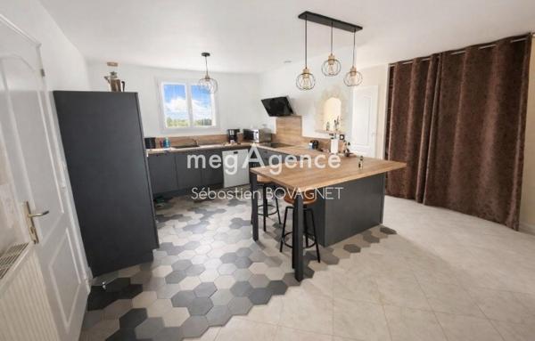 Maison à LA SUZE-SUR-SARTHE, 72210 - 8 pièces 168m²