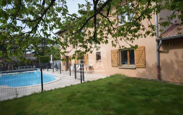 À LOUER -Maison meublée T5 de plain-pied avec piscine -CHAZAY-D'AZERGUES