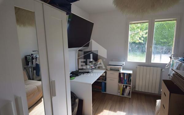 À LOUER -Maison meublée T5 de plain-pied avec piscine -CHAZAY-D'AZERGUES