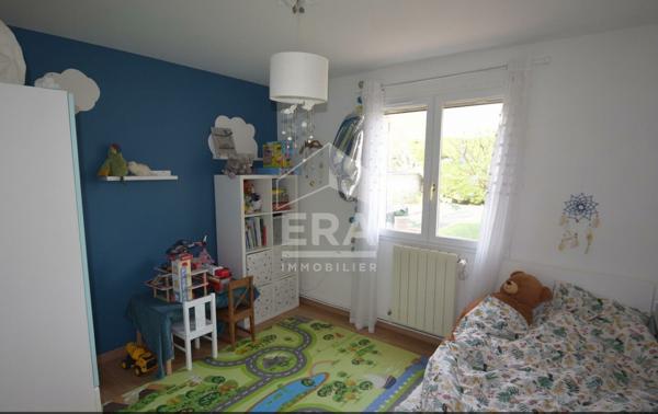 À LOUER -Maison meublée T5 de plain-pied avec piscine -CHAZAY-D'AZERGUES