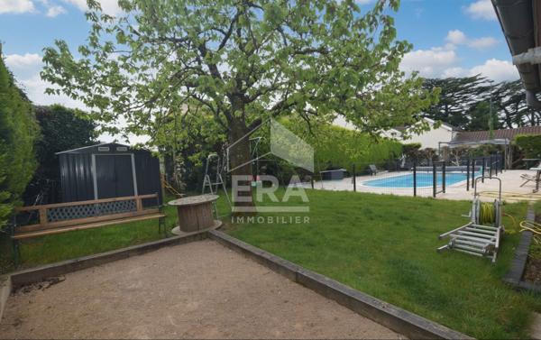À LOUER -Maison meublée T5 de plain-pied avec piscine -CHAZAY-D'AZERGUES