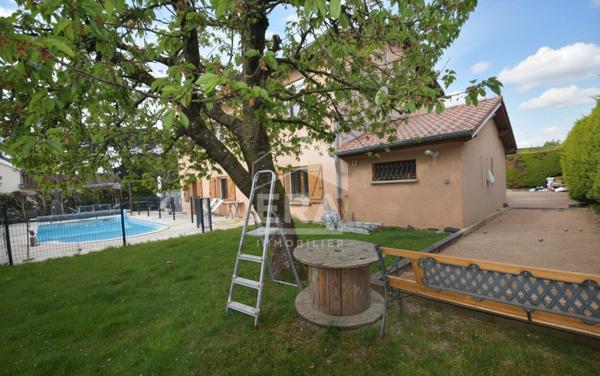 À LOUER -Maison meublée T5 de plain-pied avec piscine -CHAZAY-D'AZERGUES