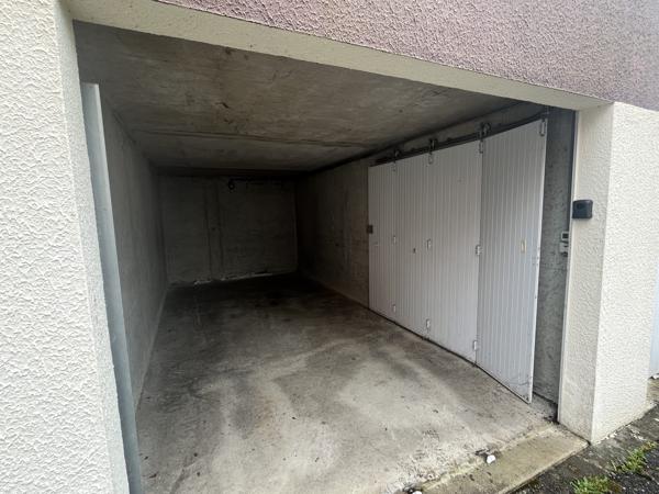 GARAGE SECTEUR DOURJACQ -LS025